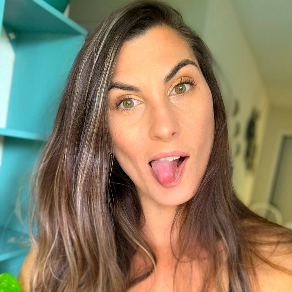 Meet your Posher, Cara